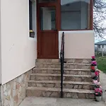 хармония Harmony Vakantiehuis Zhilentsi